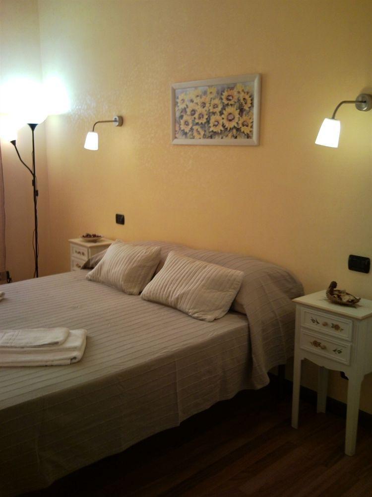 Julius Caesar 183 Guest house