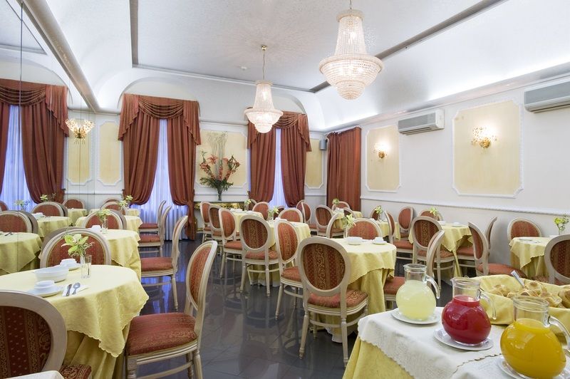 Zara Hotel 3*