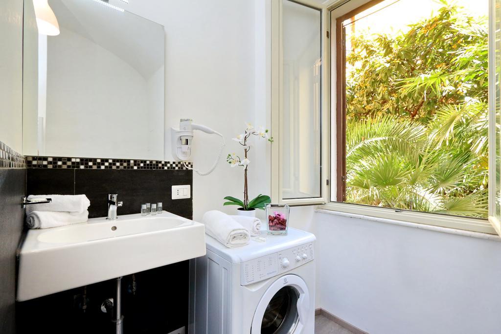 Guest house Vatican Monnalisa 4*