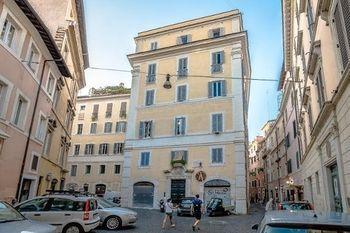 Acomodação com café da manhã  Domus Trevi