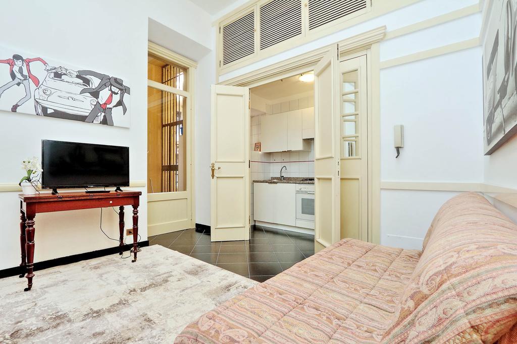 Apartment Pompeo Rome