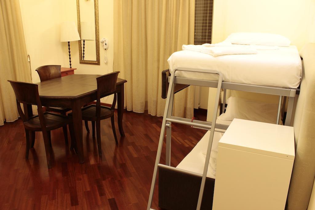 Hostel Nika *