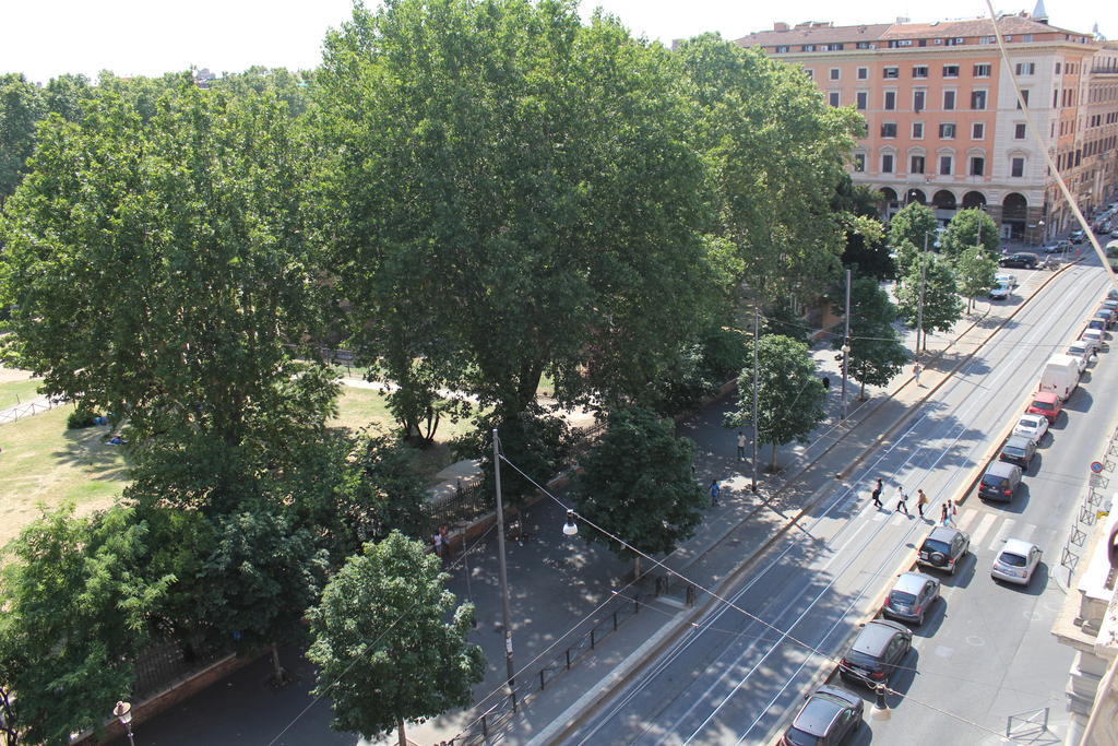 Hostel Ave Popolo Rome
