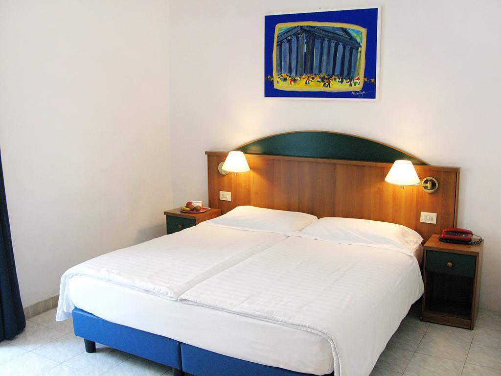 Hotel Continentale Rome