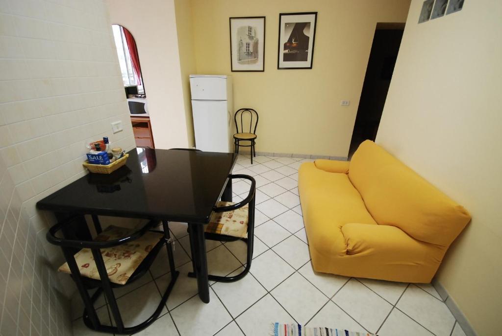 Emanuela Hostel