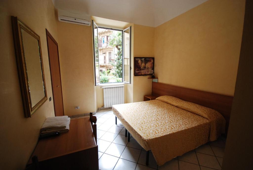 Emanuela Hostel