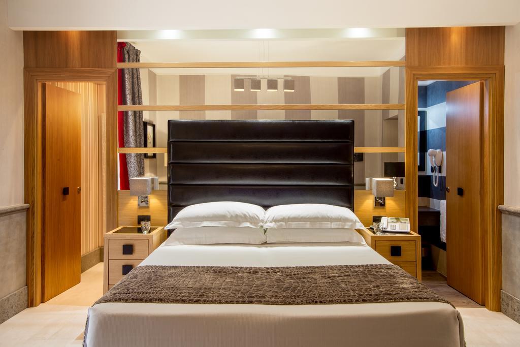 Hotel Royal Court 4*