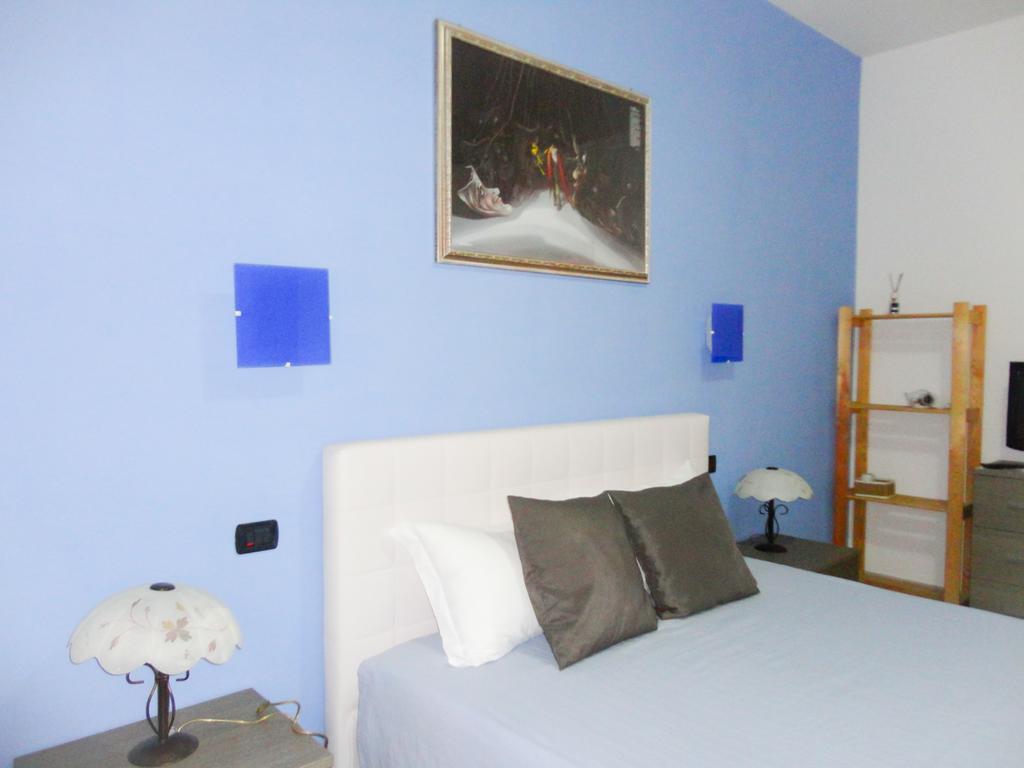 Suites Holiday Rooms