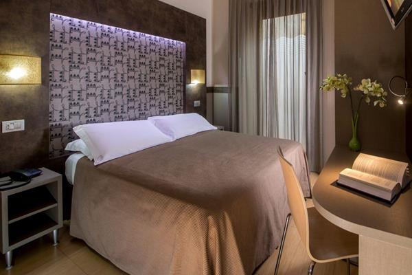 Hotel Dei Mille 3*