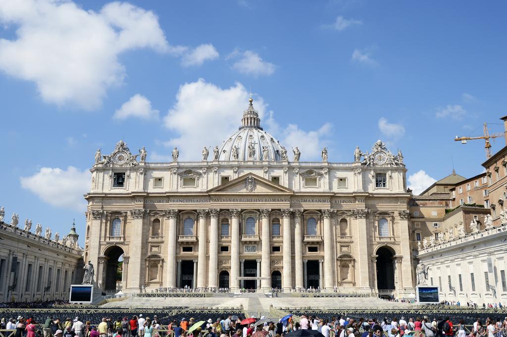 Vatican Relais