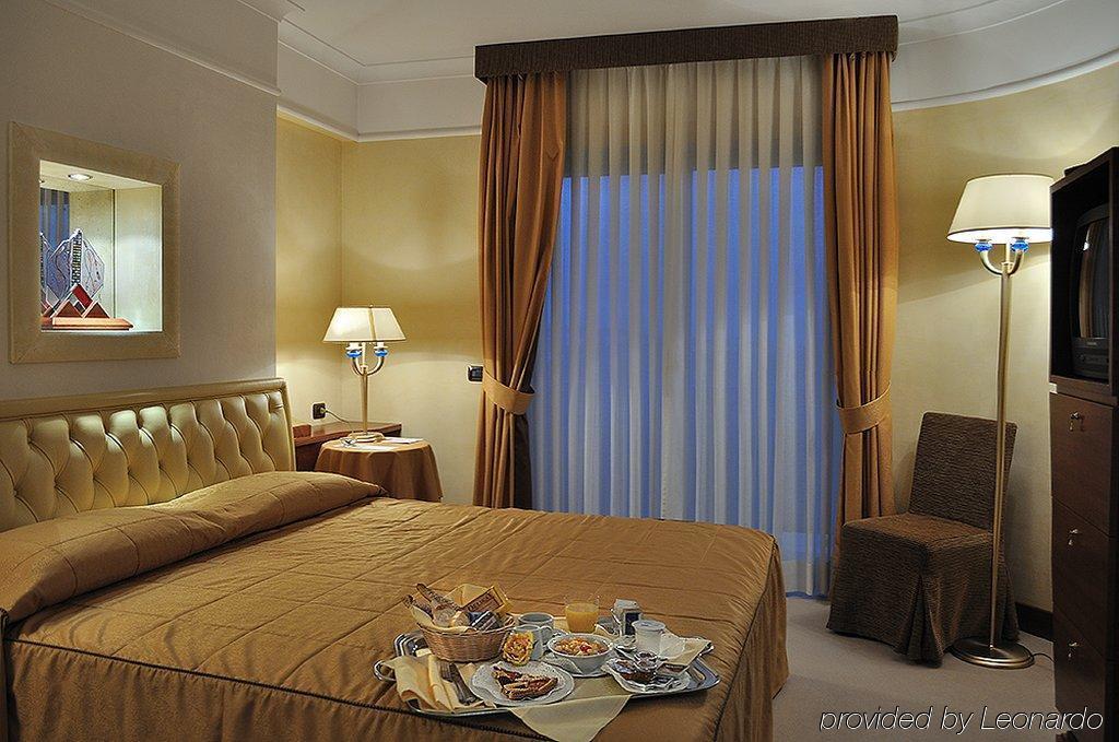 Hotel Pineta Palace 4*