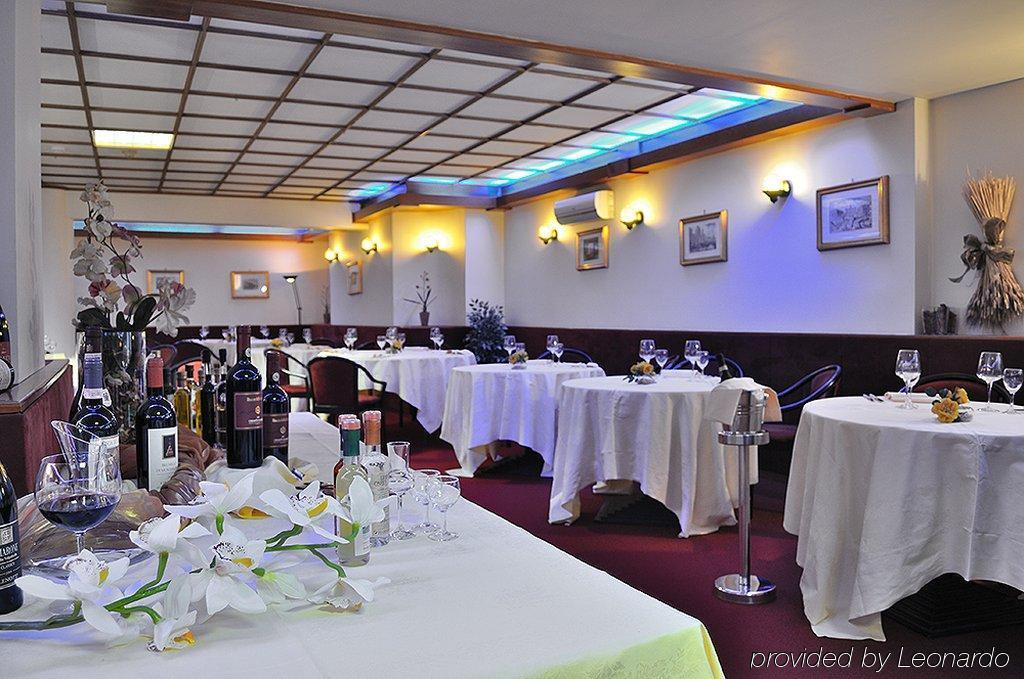 Hotel Pineta Palace 4*
