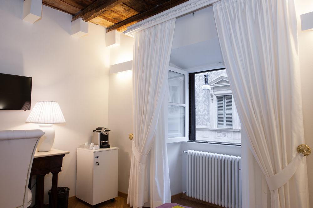 Domus Spagna Capo Le Case Couette-café