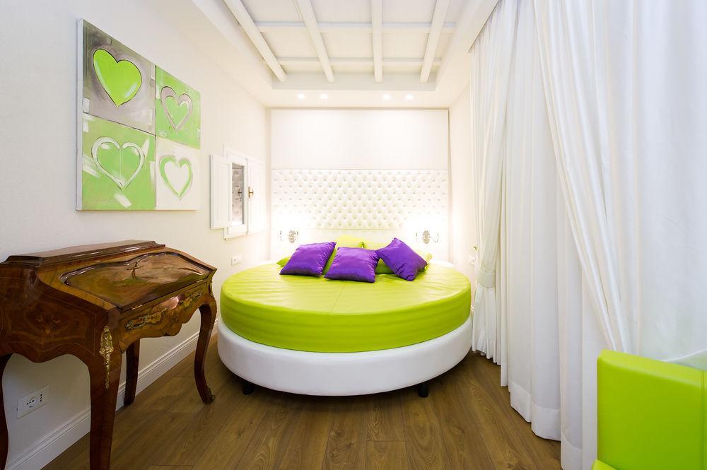 Domus Spagna Capo Le Case Couette-café Rome