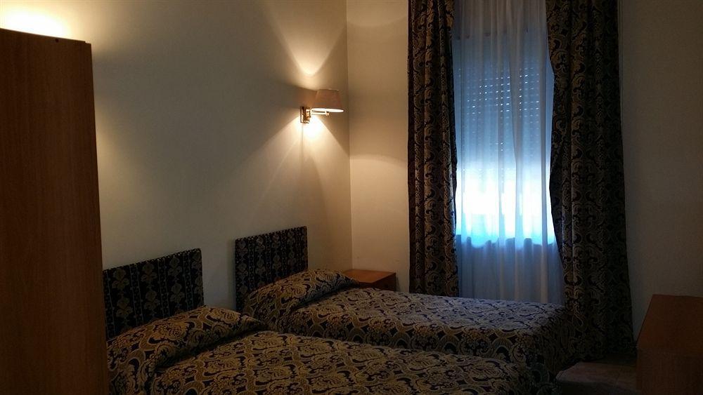 Industrial Hotel Rome