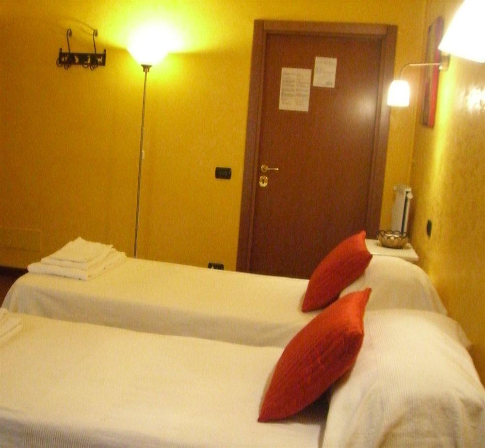 Julius Caesar 183 Guest house Rome