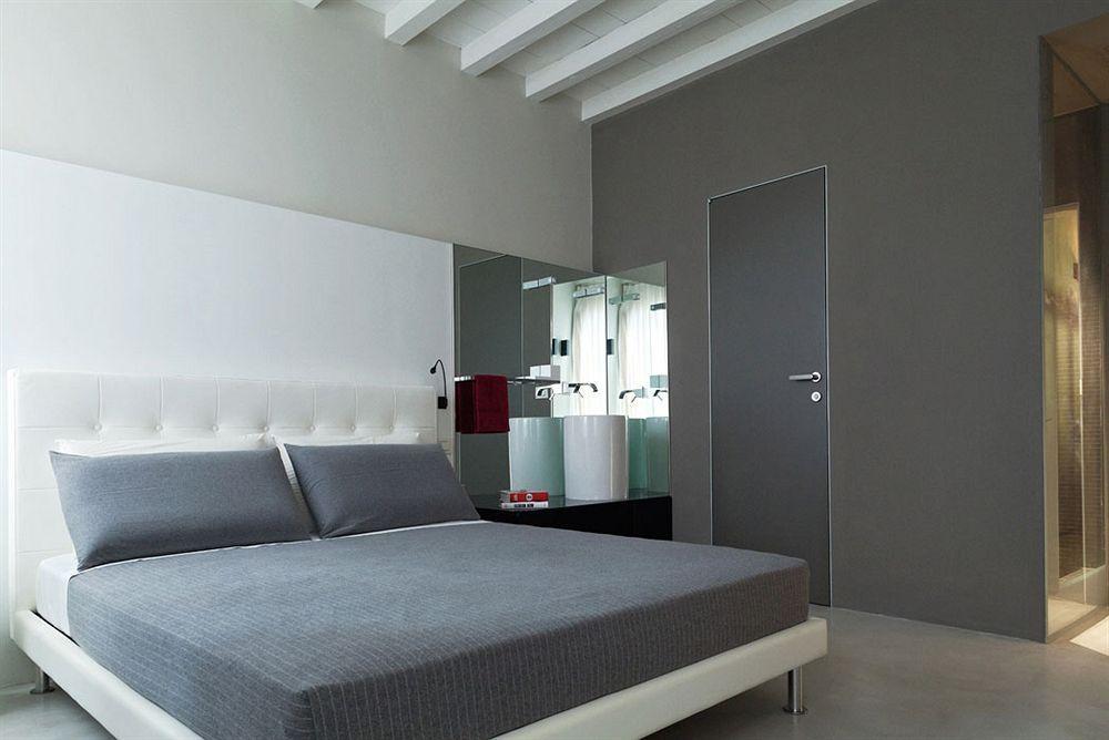 Casa De' Coronari Gasthuis 2*