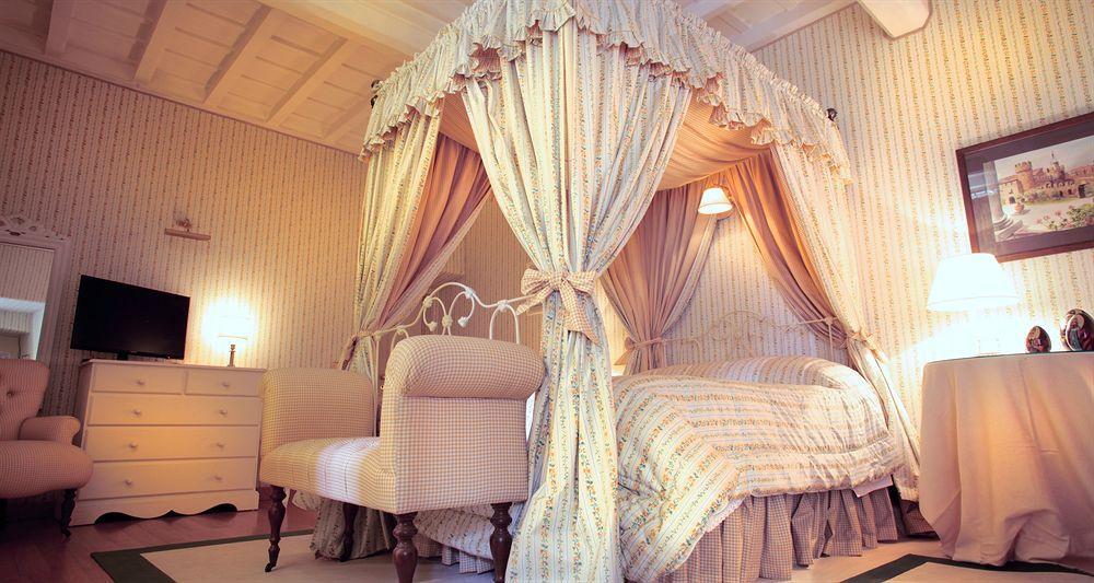 Residenza Ruspoli Bonaparte 4* Rome