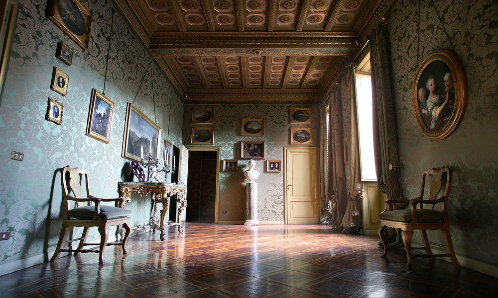 Residenza Ruspoli Bonaparte Bed & Breakfast 4*