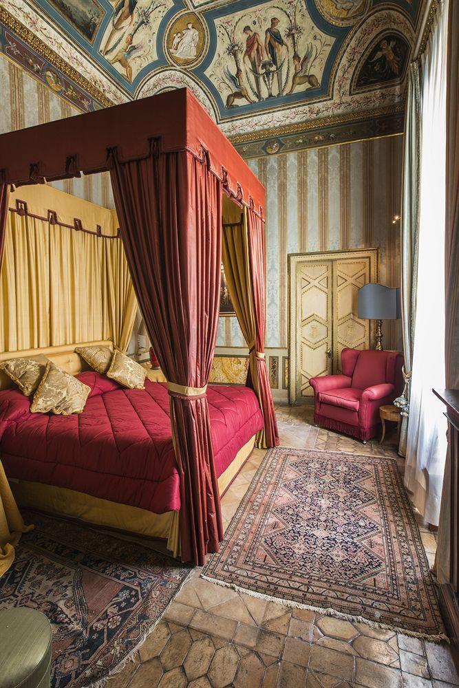 Residenza Ruspoli Bonaparte Bed & Breakfast Rome