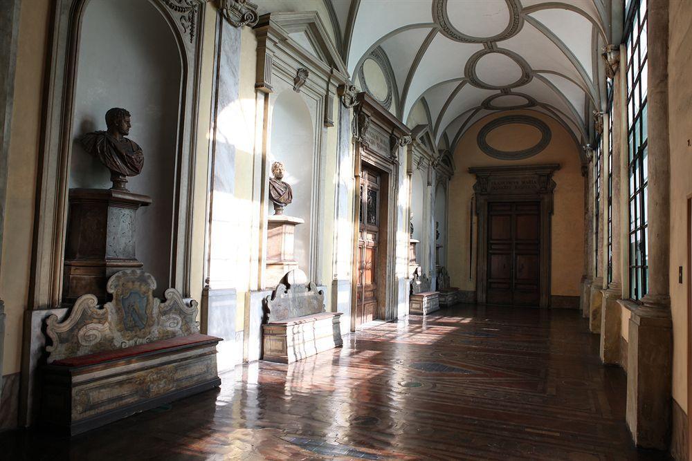 Residenza Ruspoli Bonaparte Bed & Breakfast 4*