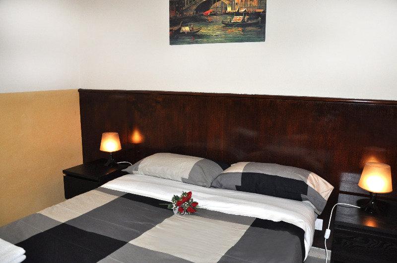 Friend House Rome