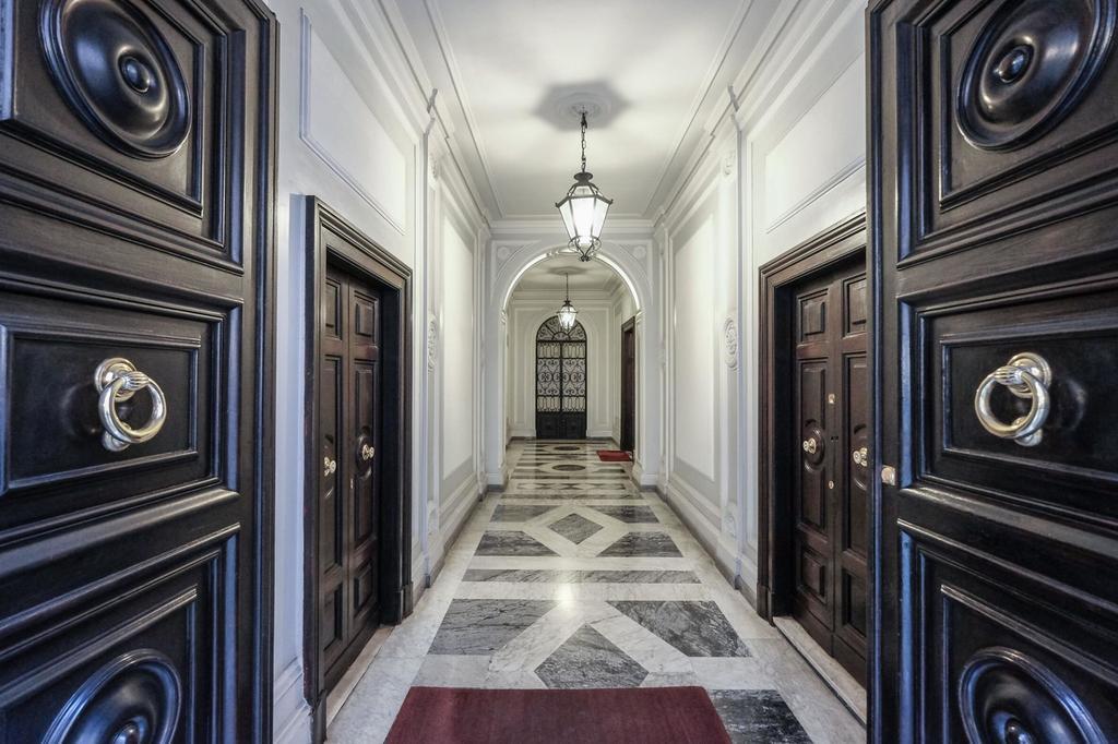 Apartment Spanish Steps Art