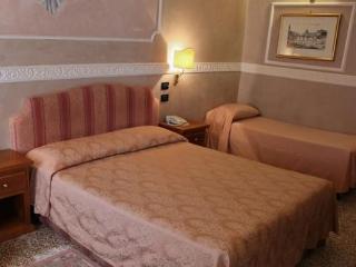 Hotel Martini 3*