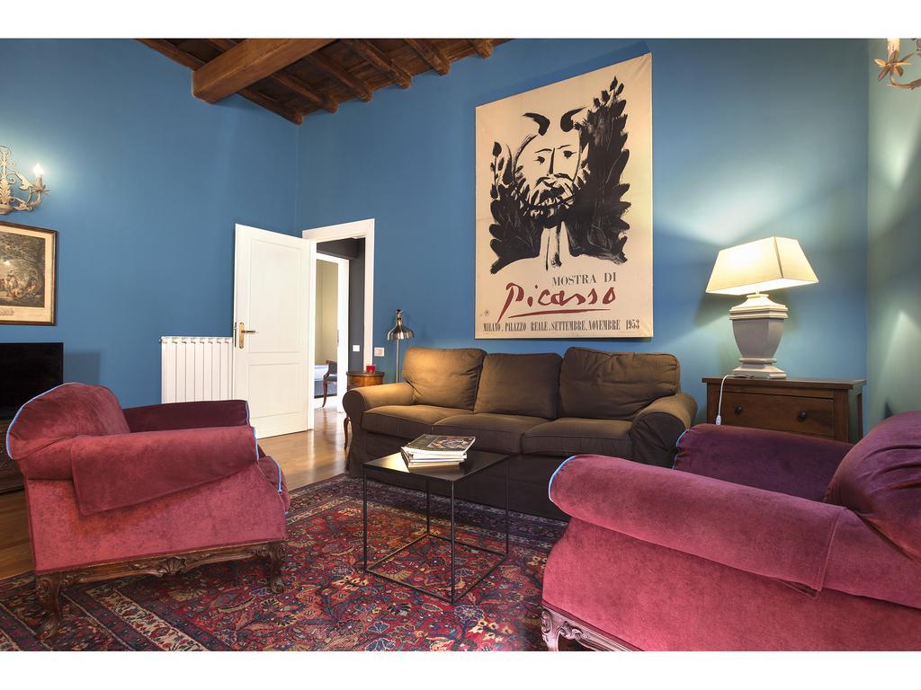 Apartment Via Giulia Rome