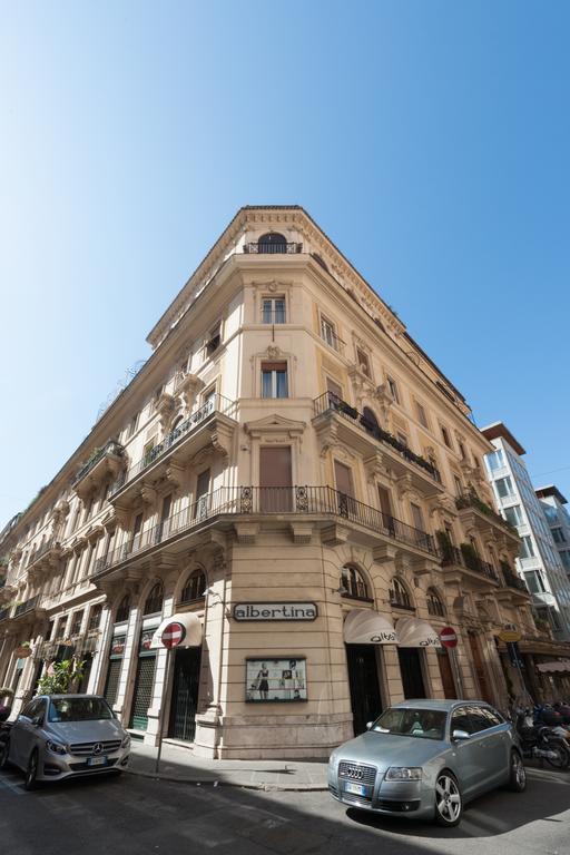 Apartment 900