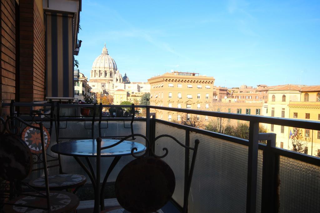 Con Vista San Pietro Roma