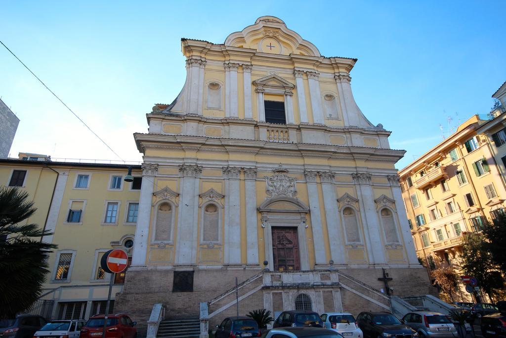 Con Vista San Pietro Appartamento