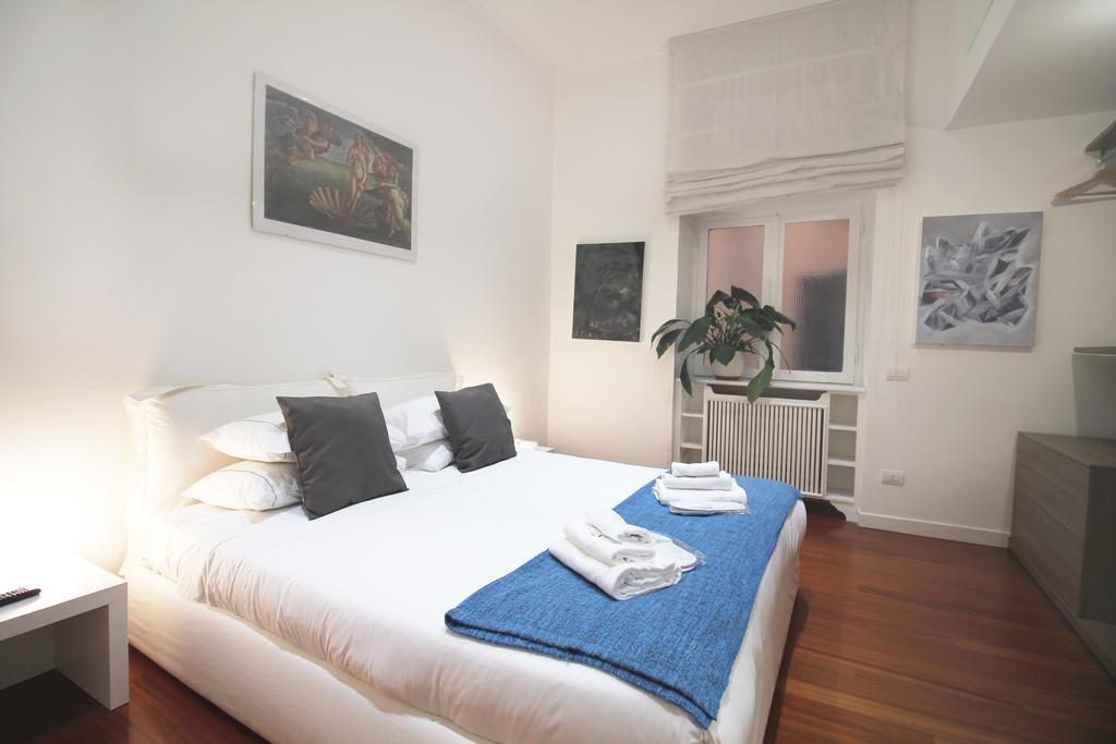 Apartment Spanish Steps Art