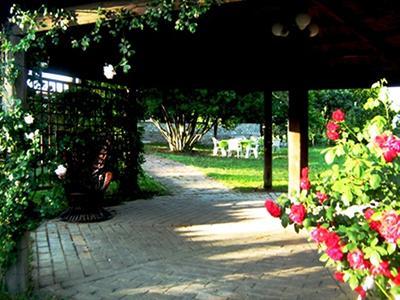 Il Casale Dell'ara Delle Rose Bed & Breakfast *