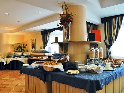Pineta Palace Hotel 4*