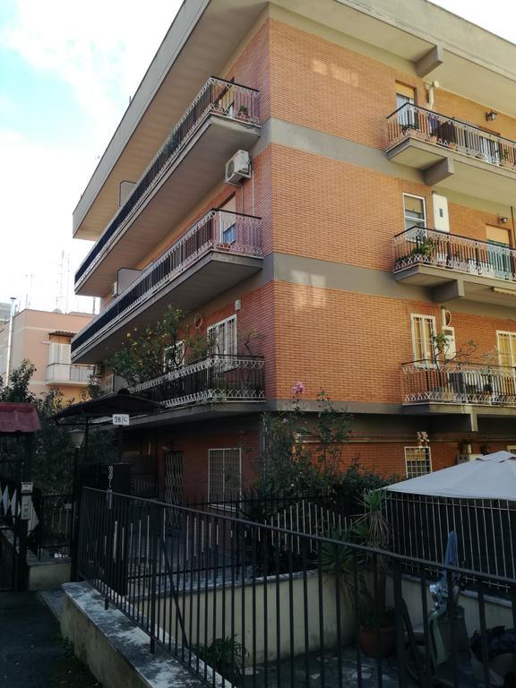 Glicini 38 * Rome