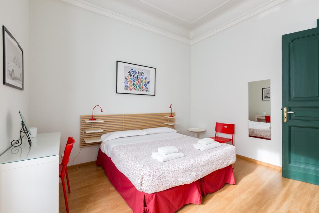 Apartment Crescenzio Rome