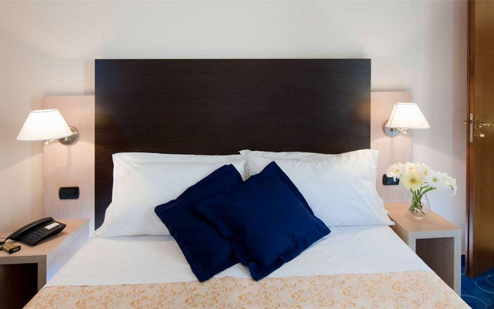 C-hotels Club House 4*