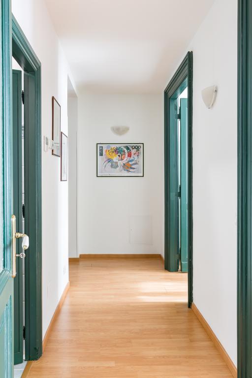 Apartment Crescenzio Rome