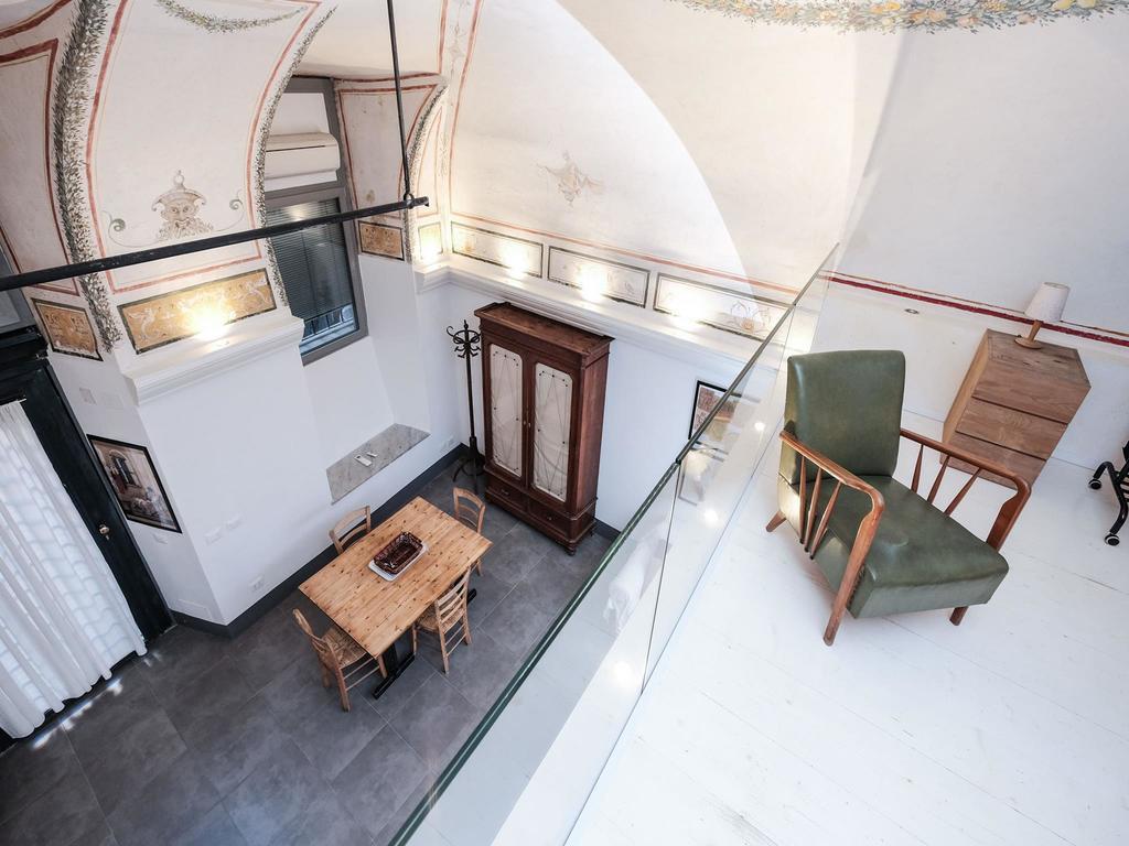 Apartment Ancient Trastevere Vespa Loft Rome