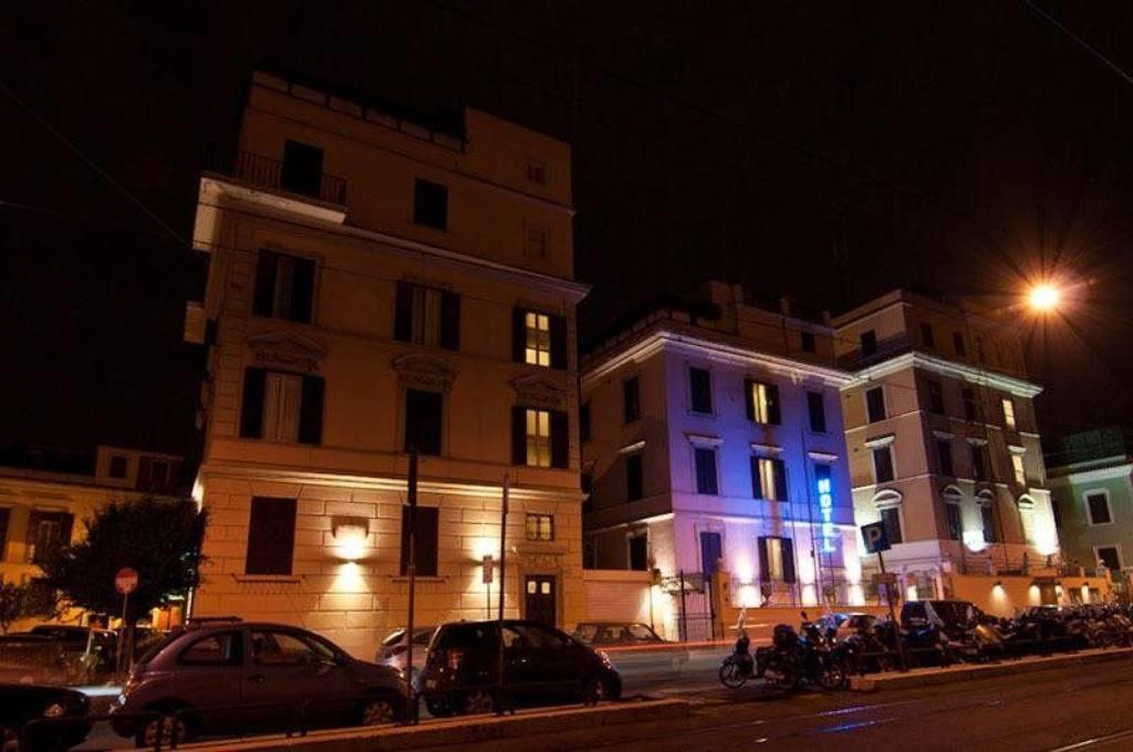 Center 2 Rome