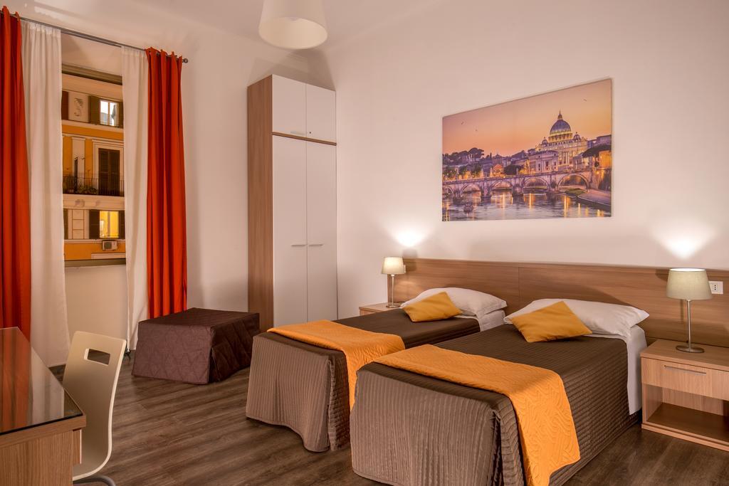I Italy 2*