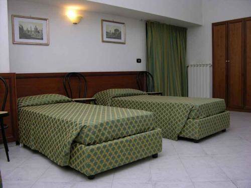 Hotel Octavia 3*