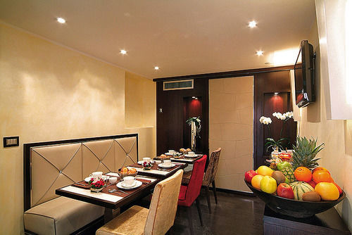 Les Fleurs Luxury House 3* Rome