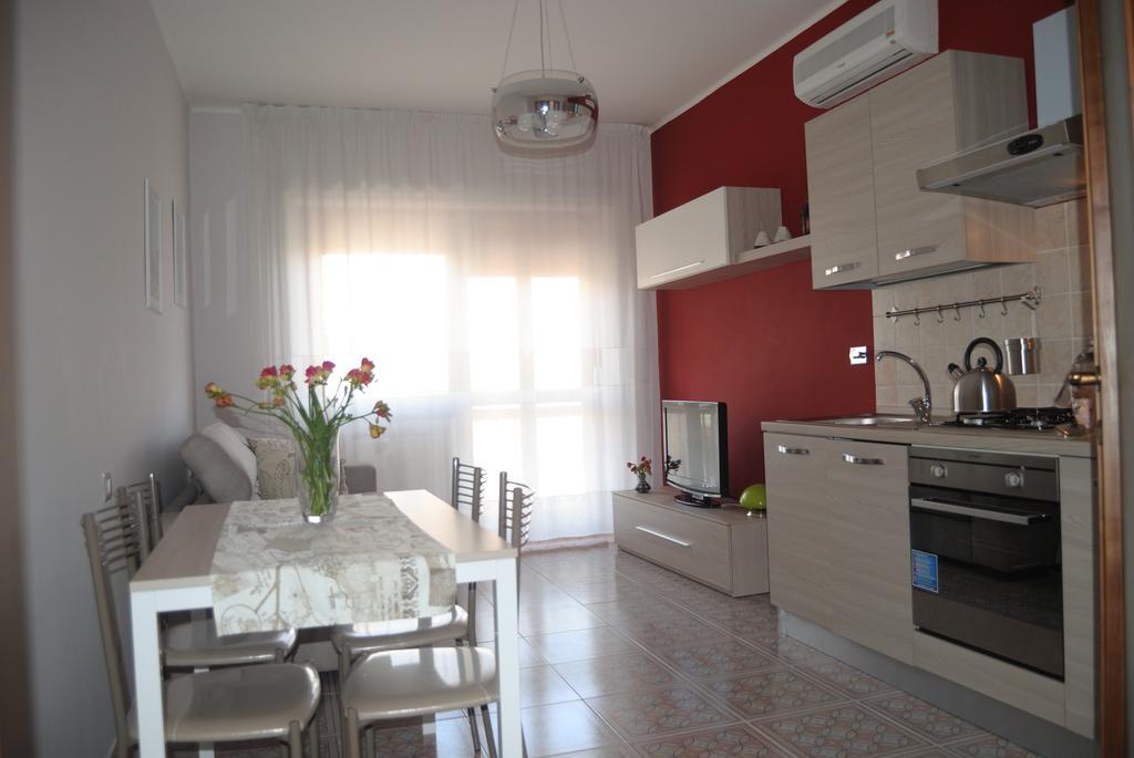 Claude's House Roma