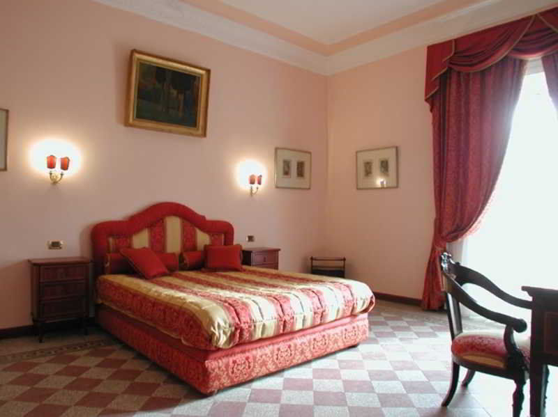 Episcopo Lipinsky Luxury 2*