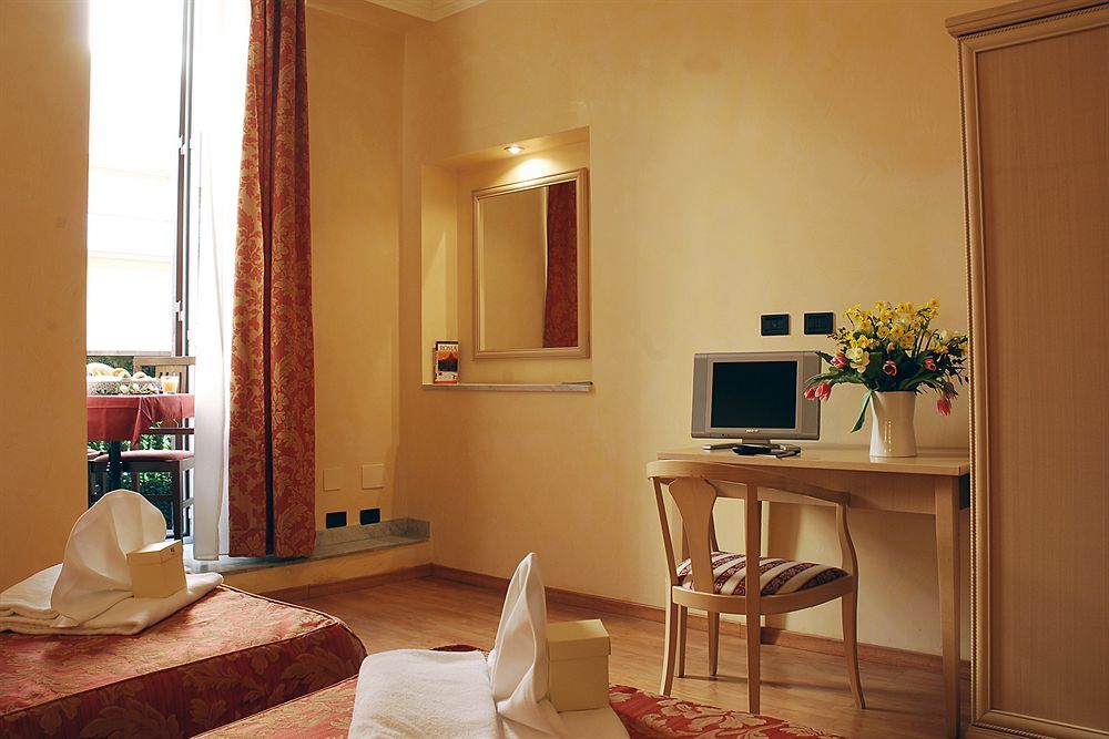 Hotel Caravaggio Rome