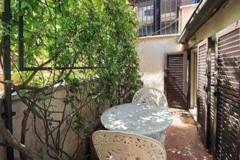 Frattina Apartment