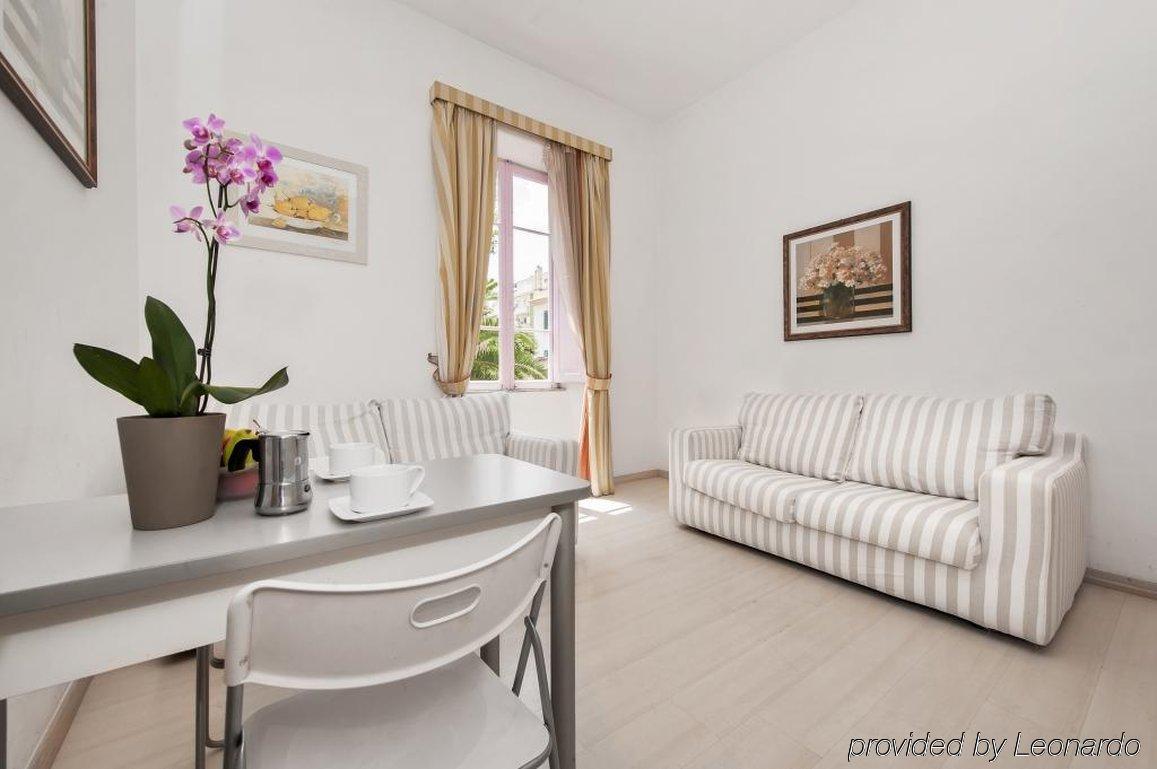 Residenza Maxima Rome