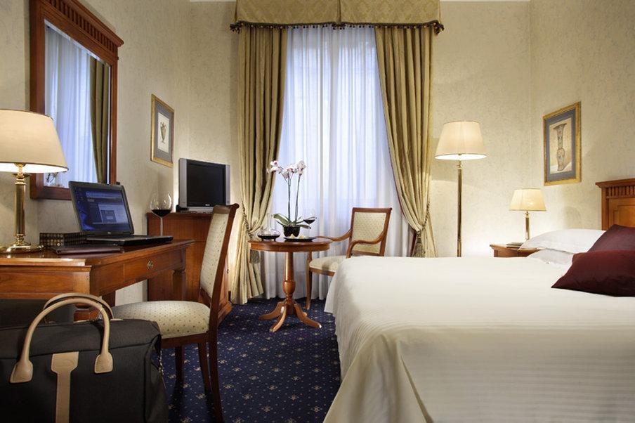 Unaway Empire Hotel